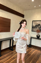 Load image into Gallery viewer, 【霜绫月曦】 高定系列 Frosted Silklight Two-Piece Set 冰绫轻奢新中式套装 (SET Only)