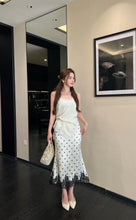 Load image into Gallery viewer, 【墨珠蕾影】高定系列 Noir Pearl Lace Mermaid Skirt 波点蕾丝鱼尾半裙(SKIRT Only)