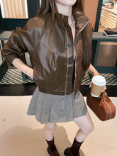 Load image into Gallery viewer, 【摩卡漫旅】高定系列 Mocha Voyage PU Leather Jacket 摩卡PU皮外套(OUTER Only)