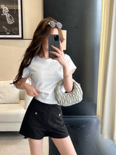 Load image into Gallery viewer, 【极简轻奢】独家定制 Classic Gold Button Tailored Shorts 金扣高腰西装短裤(SHORTS Only)