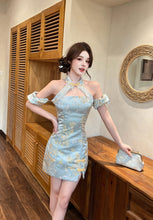 Load image into Gallery viewer, 【青玉金韵】高定系列 情侣装
Spring Mountain Bloom Couple Set 女装(DRESS Only)