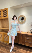 Load image into Gallery viewer, 【青玉金韵】高定系列 情侣装
Spring Mountain Bloom Couple Set 女装(DRESS Only)