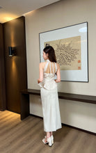 Load image into Gallery viewer, 【杏瑞垂曜】 独家定制 缎光鱼尾长裙
Satin Mermaid Skirt 裙子(SKIRT Only)