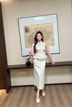 Load image into Gallery viewer, 【杏瑞垂曜】 独家定制 Apricot Beaded Back Top 上衣 (TOP Only)