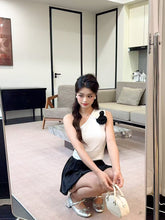 Load image into Gallery viewer, 【双花斜影】独家定制 Twin Bloom Asymmetry Top 上衣(TOP Only)