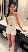 Load image into Gallery viewer, 【绮影流光】 独家定制 Gilded Silhouette High-Waist Shorts 高腰西装短裤 (PANTS Only)
