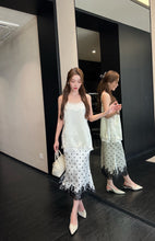 Load image into Gallery viewer, 【墨珠蕾影】高定系列 Noir Pearl Lace Mermaid Skirt 波点蕾丝鱼尾半裙（SKIRT Only）
