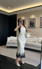 Load image into Gallery viewer, 【墨珠蕾影】高定系列 Noir Pearl Lace Mermaid Skirt 波点蕾丝鱼尾半裙（SKIRT Only）
