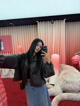Load image into Gallery viewer, 【摩卡秋风】 高定系列 Mocha Breeze Faux-Leather Jacket 夹克（JACKET Only）
