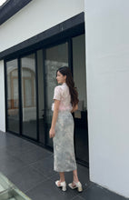 Load image into Gallery viewer, 【梅影春柔】高定系列 全家福套装 Plum Blossom Family Set 女装裙子(SKIRT Only)
