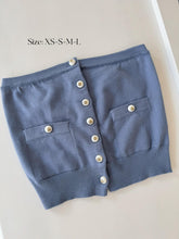 Load image into Gallery viewer, 【蔷蓝玫语】独家定制 Rose Button Knit Set 上衣 (TOP only)
