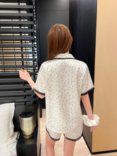 Load image into Gallery viewer, 【月光甜梦】Moonlight Sweet Dreams Satin Pajama Set 四件式缎面睡衣套装（4-Piece Set）
