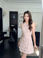 Load image into Gallery viewer, 【花羽微光】高定系列 Blossom Wings Lace Dress（DRESS Only）
