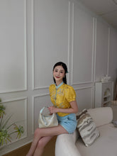 Load image into Gallery viewer, 【蝶舞金竹】高定系列 全家福套装
Golden Equinox Family Set 女装套装(SET Only)
