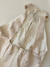 Load image into Gallery viewer, 【杏瑞垂曜】 独家定制 Apricot Beaded Back Top 上衣 (TOP Only)
