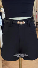 Load and play video in Gallery viewer, 【都会序章】独家定制 City Prelude Tailored Shorts 高腰西装短裤（SHORTS Only）
