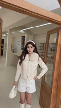 Load and play video in Gallery viewer, 【雪绒暖雾】 高定系列 Snowy Aura Fur Knit Jacket 狐狸毛绒连帽针织外套 (JACKET Only)
