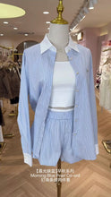 Load and play video in Gallery viewer, 【晨光映蓝】独家定制 Morning Blue Pearl Co-ord 钉珠条纹两件套（SET Only)
