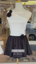 Load and play video in Gallery viewer, 【雪舞花漾】高定系列 Snow Petal Flare Skirt 裙子（SKIRT Only）

