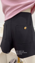 Load and play video in Gallery viewer, 【极简轻奢】独家定制 Classic Gold Button Tailored Shorts 金扣高腰西装短裤（SHORTS Only）
