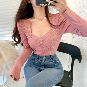 LACE LONG SLEEVED TOP