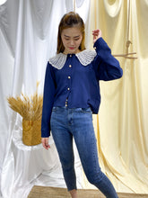 Load image into Gallery viewer, DOLL COLLAR LONG SLEEVE SHIRT
